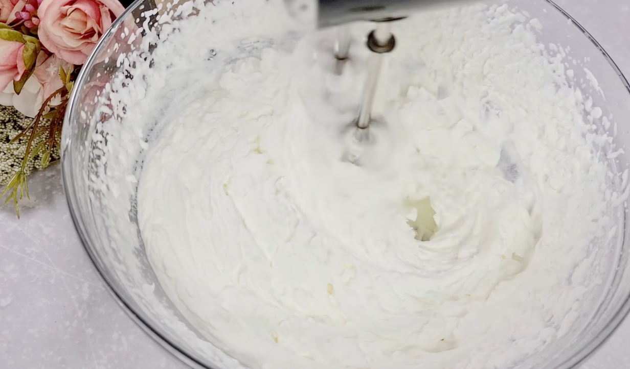 Strawberry Chocolate Mousse Cake step 12