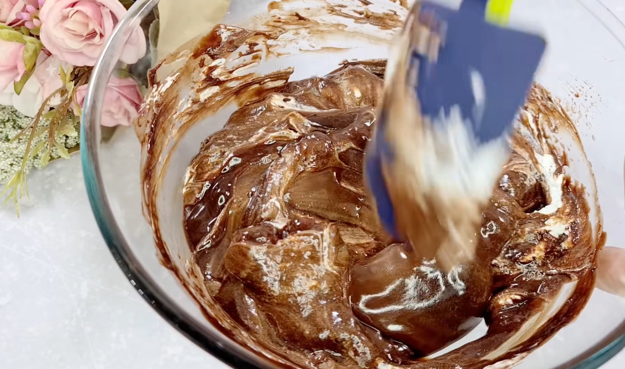 Strawberry Chocolate Mousse Cake step 13