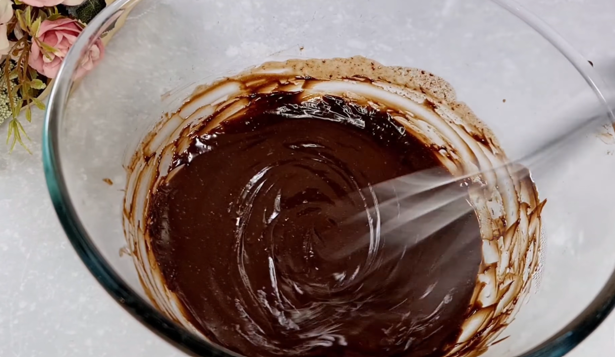Strawberry Chocolate Mousse Cake step 38
