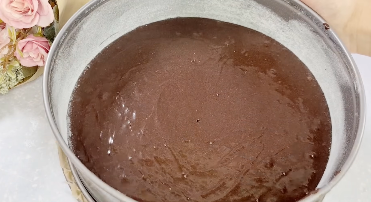 Strawberry Chocolate Mousse Cake step 6