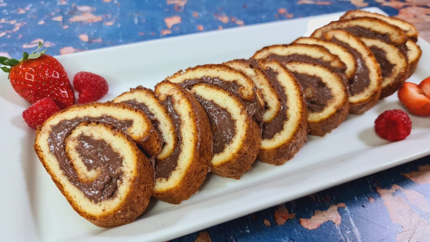 Strawberry Chocolate Roulade