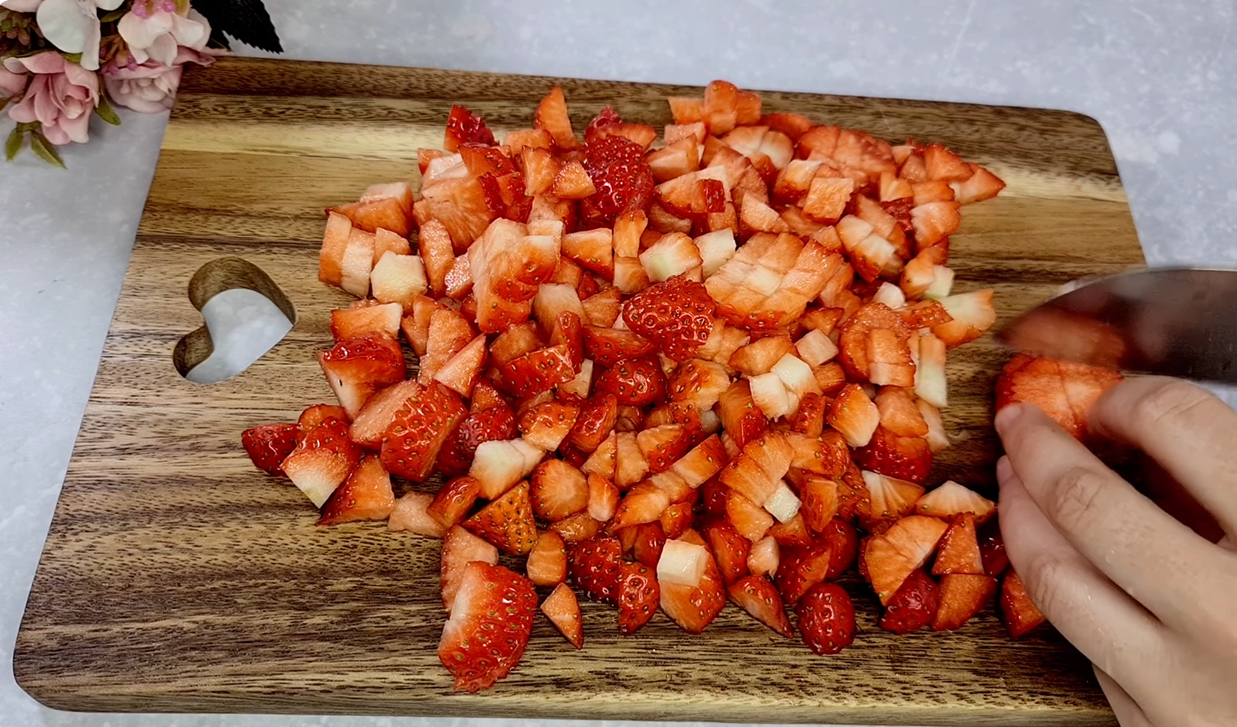 Strawberry Chocolate Treat step 5