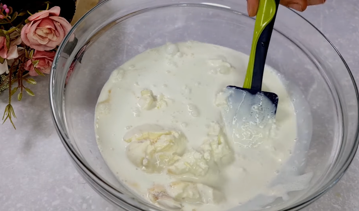 Strawberry Cream Cheese Cake step 2