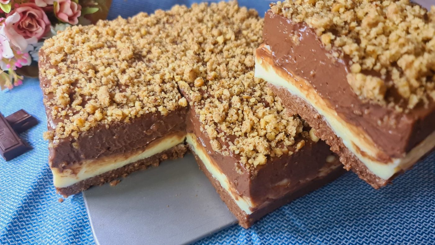 Vanilla Chocolate Crumb Cake