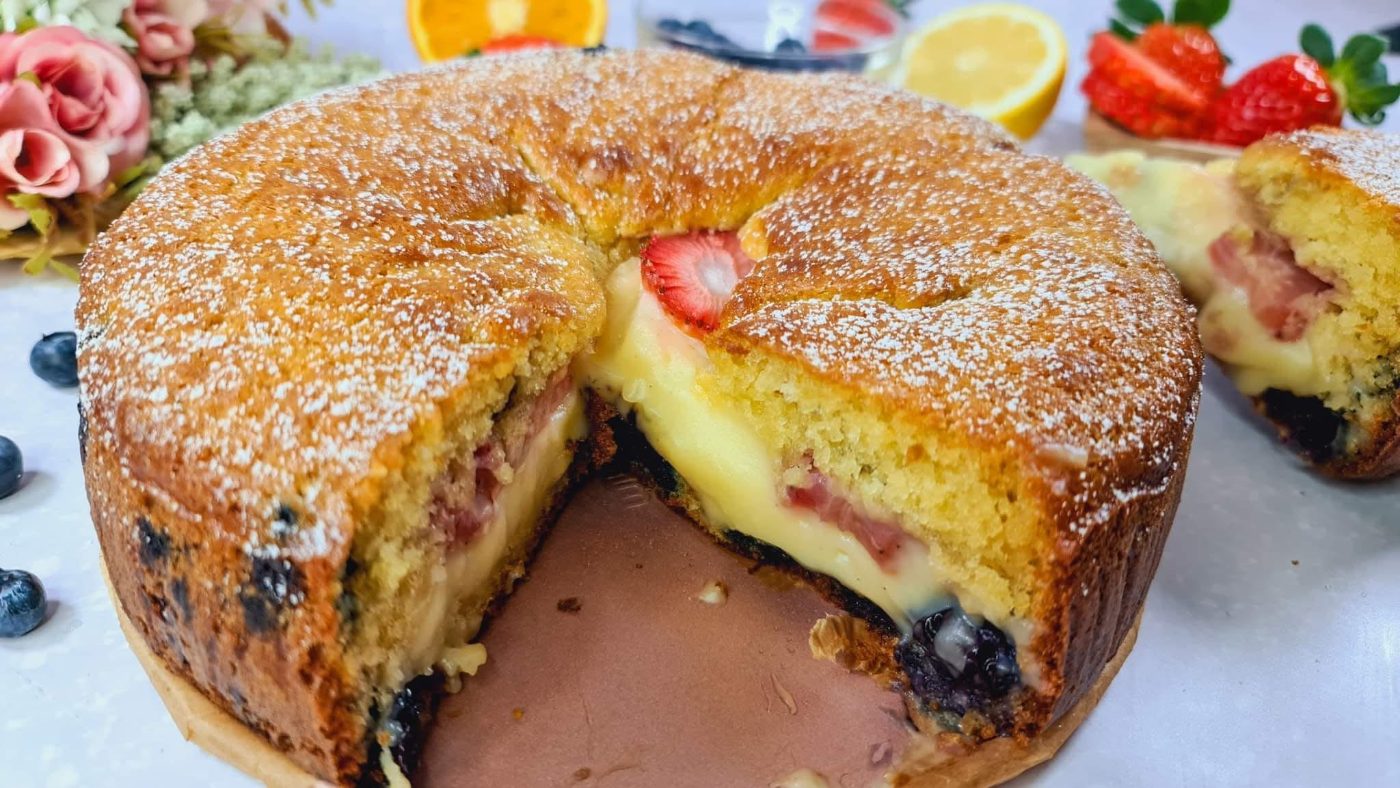 Vanilla Strawberry Cake