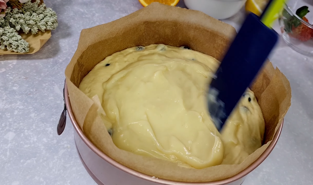 Vanilla Strawberry Cake step 12