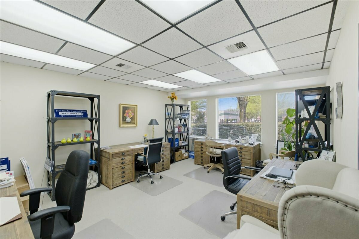235 Union St NE, Salem, OR: Office for sale, 11,360 SF (photo 11 of 17)
