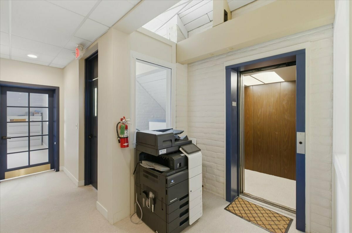 235 Union St NE, Salem, OR: Office for sale, 11,360 SF (photo 16 of 17)