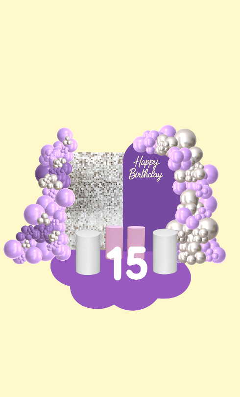 Diseño de quince años con globos lilas y plateados