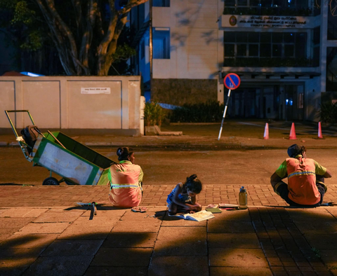 Street Cleaners and Child Studying