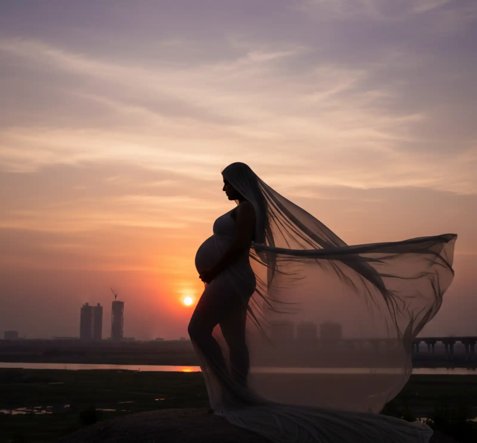 Silhouette Maternity Photoshoot