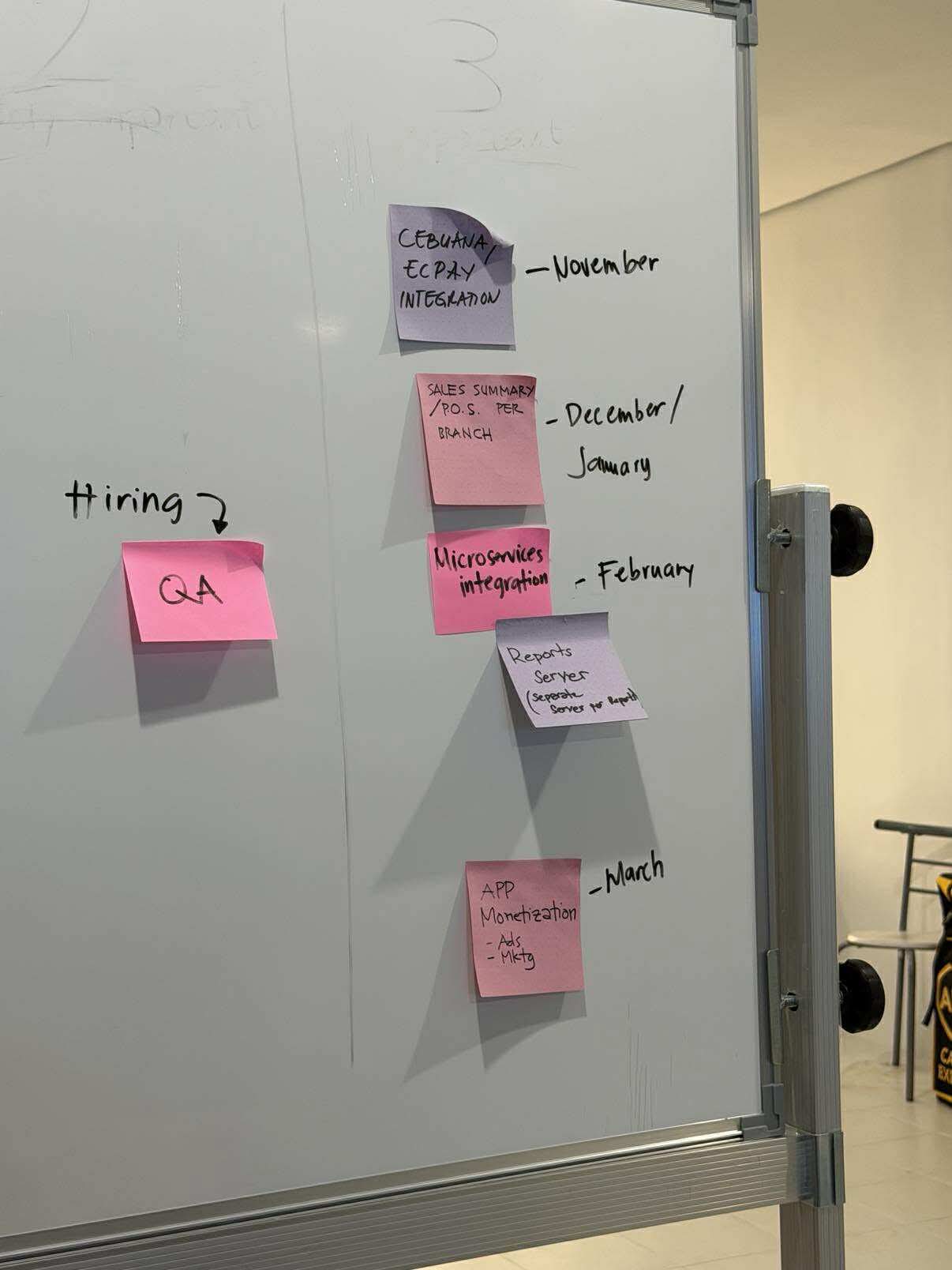 Customer review media