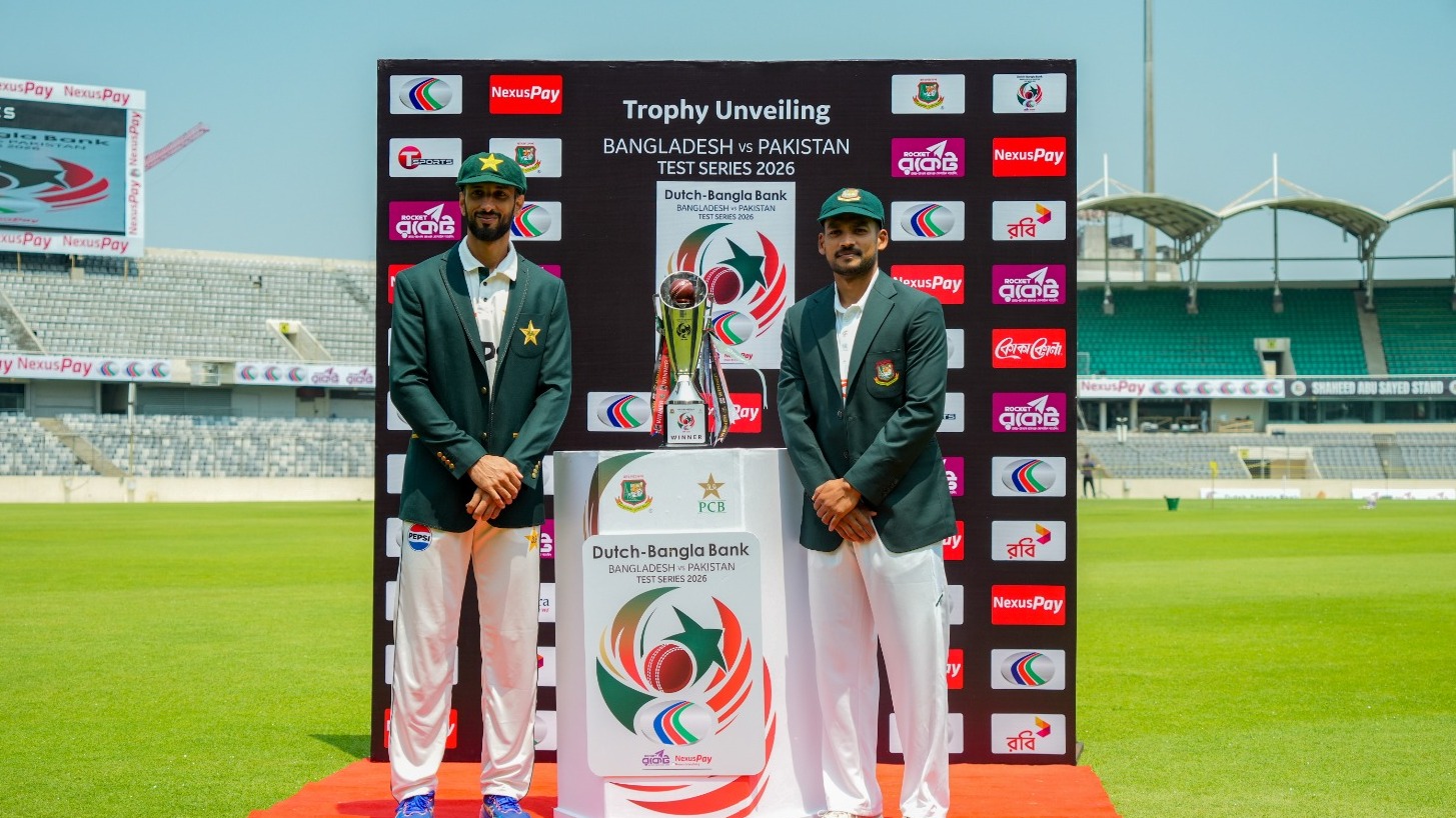 মিরপুর টেস্ট: বাবর আজমকে ছাড়াই মাঠে পাকিস্তান, টস জিতে ফিল্ডিংয়ে সফরকারীরা