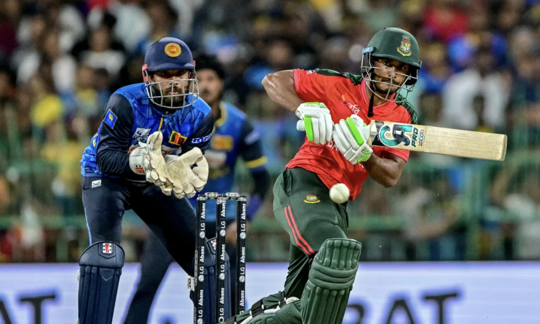 আইসিসি টি-টোয়েন্টি র‍্যাঙ্কিংয়ে ক্যারিয়ার সেরা অবস্থানে তানজিদ হাসান, এগিয়েছেন মেহেদী-তানজিমও