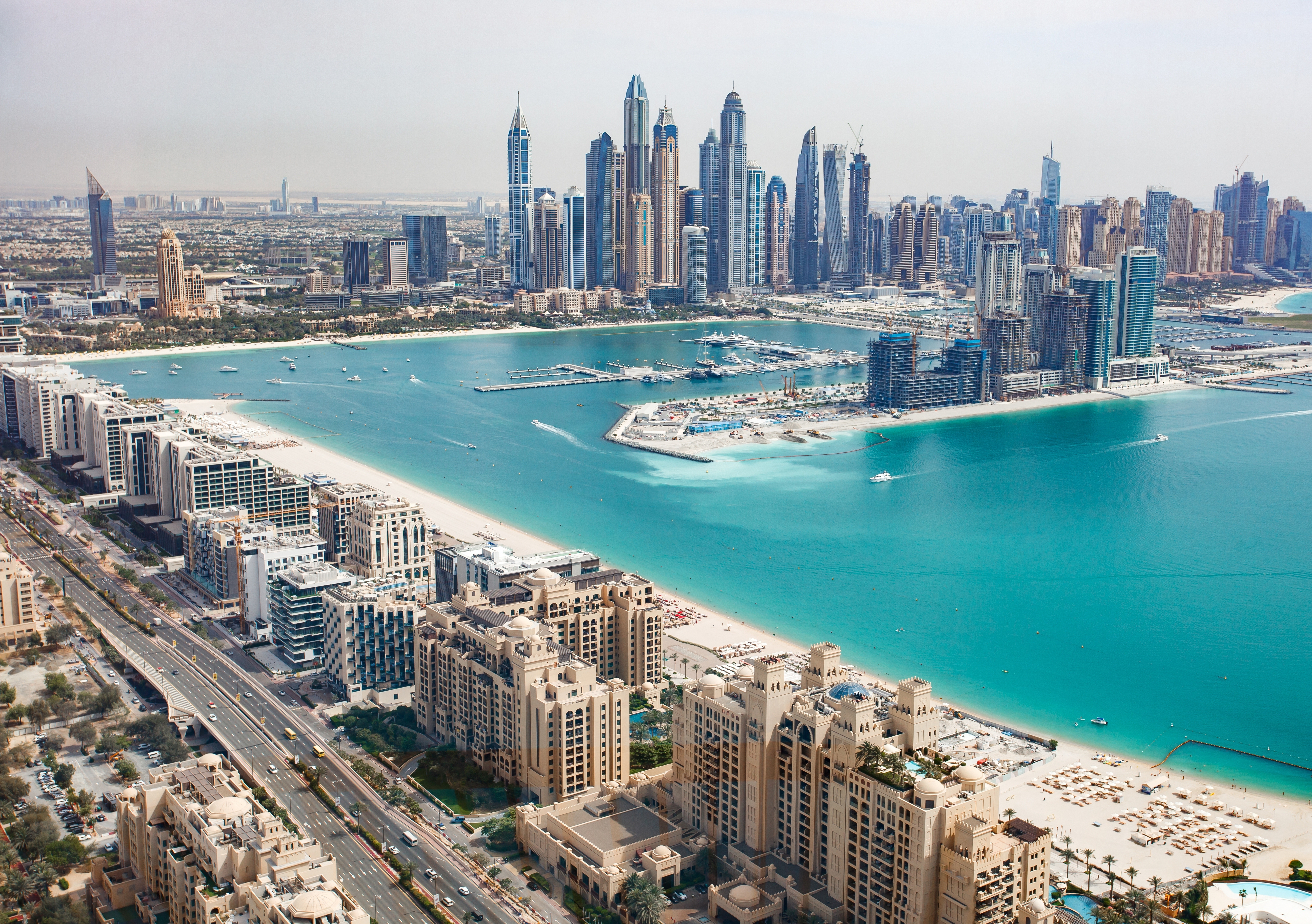 How to Choose Between Apartments, Villas, and Townhouses in the UAE
