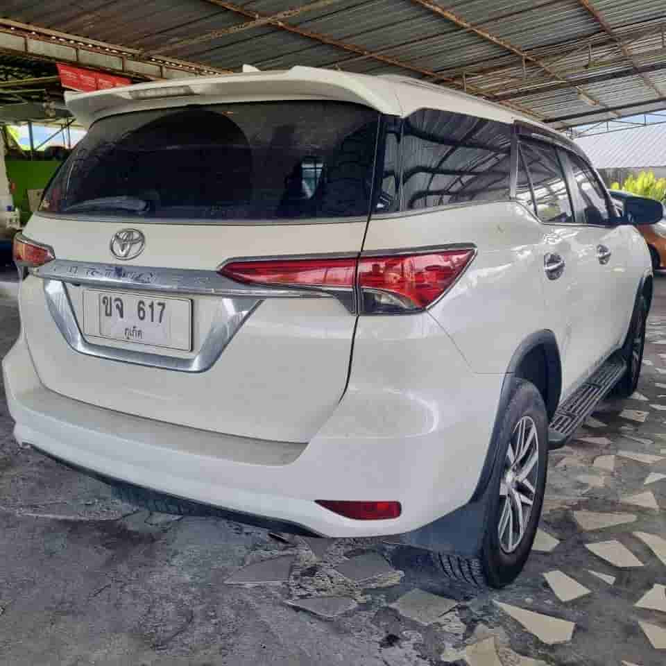 Toyota Fortuner 2