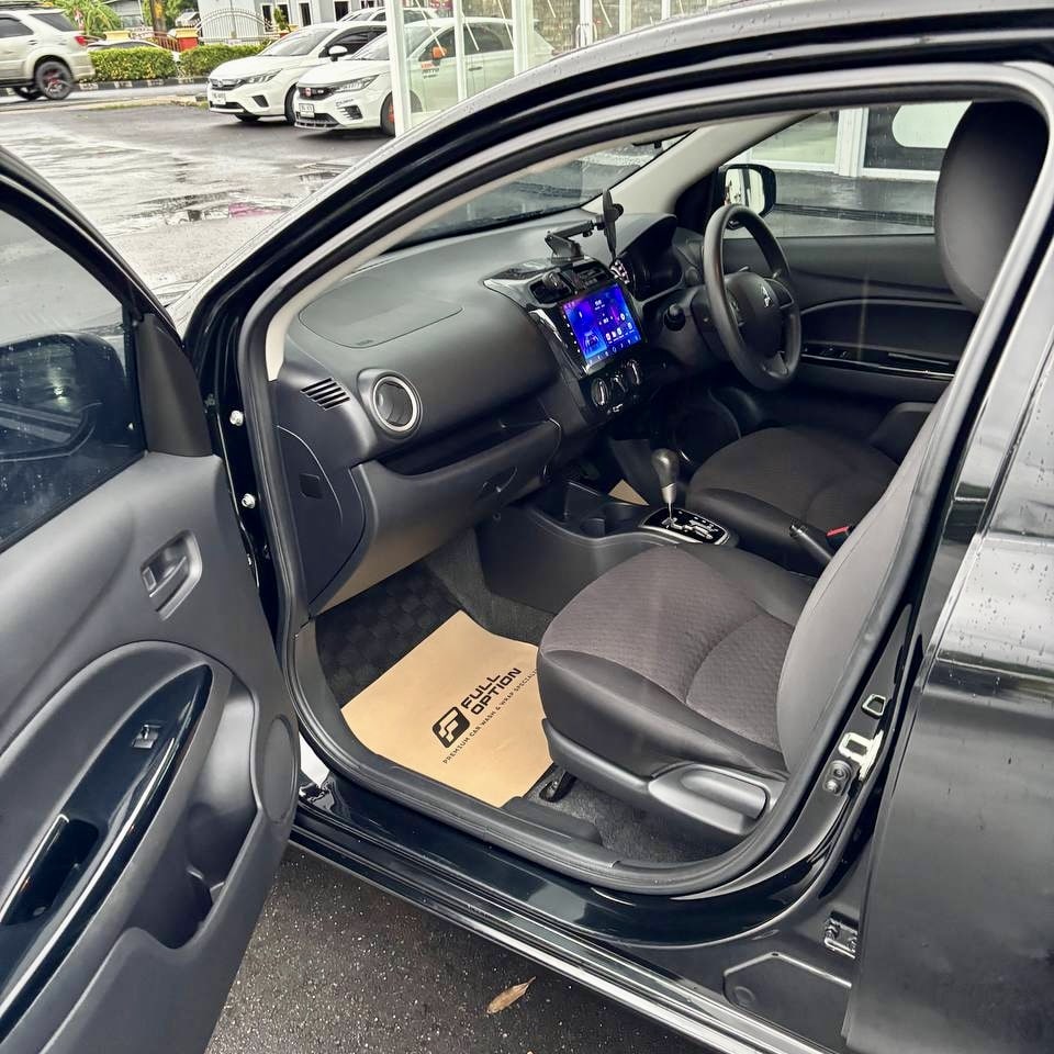 Mitsubishi Mirage 6