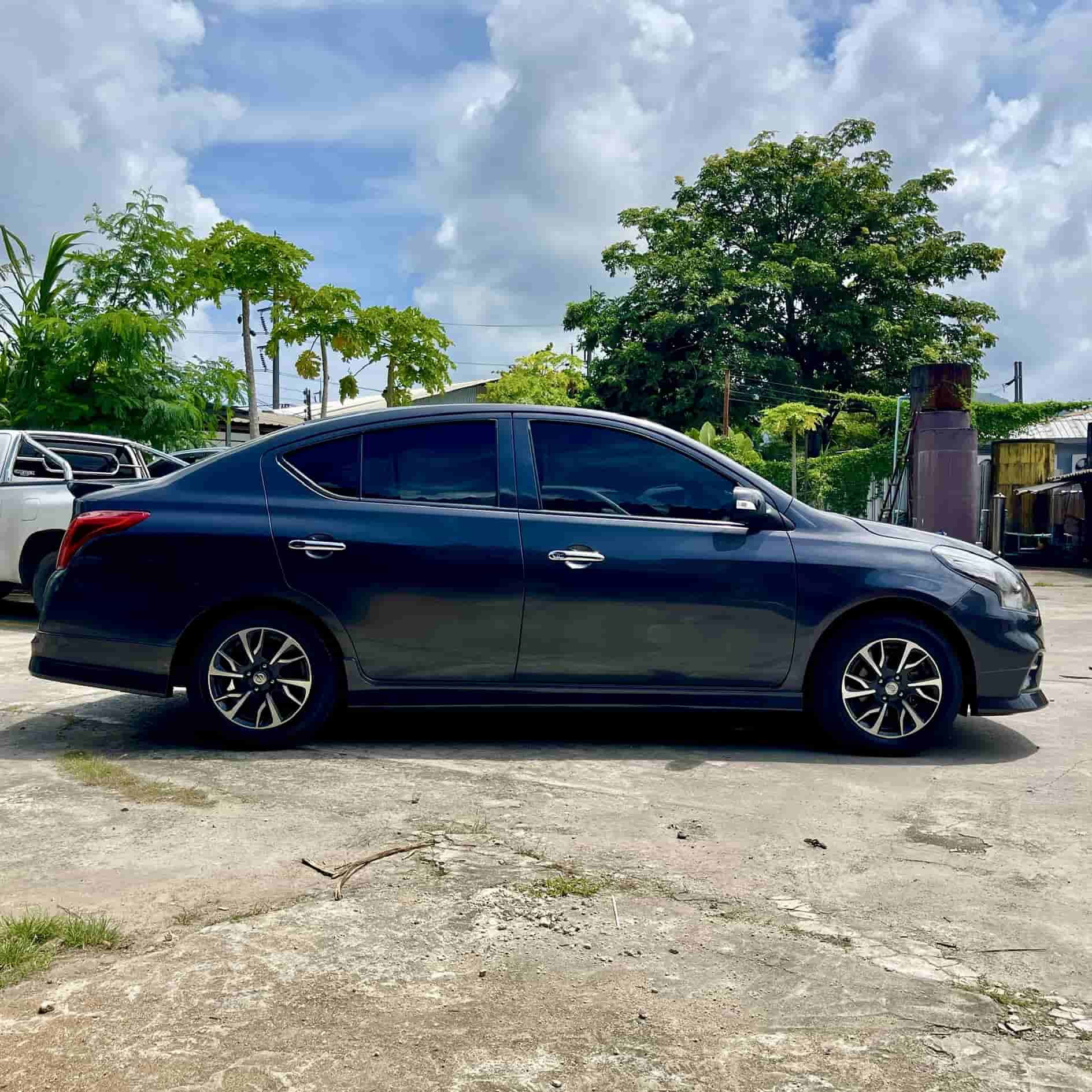 Nissan Almera 5