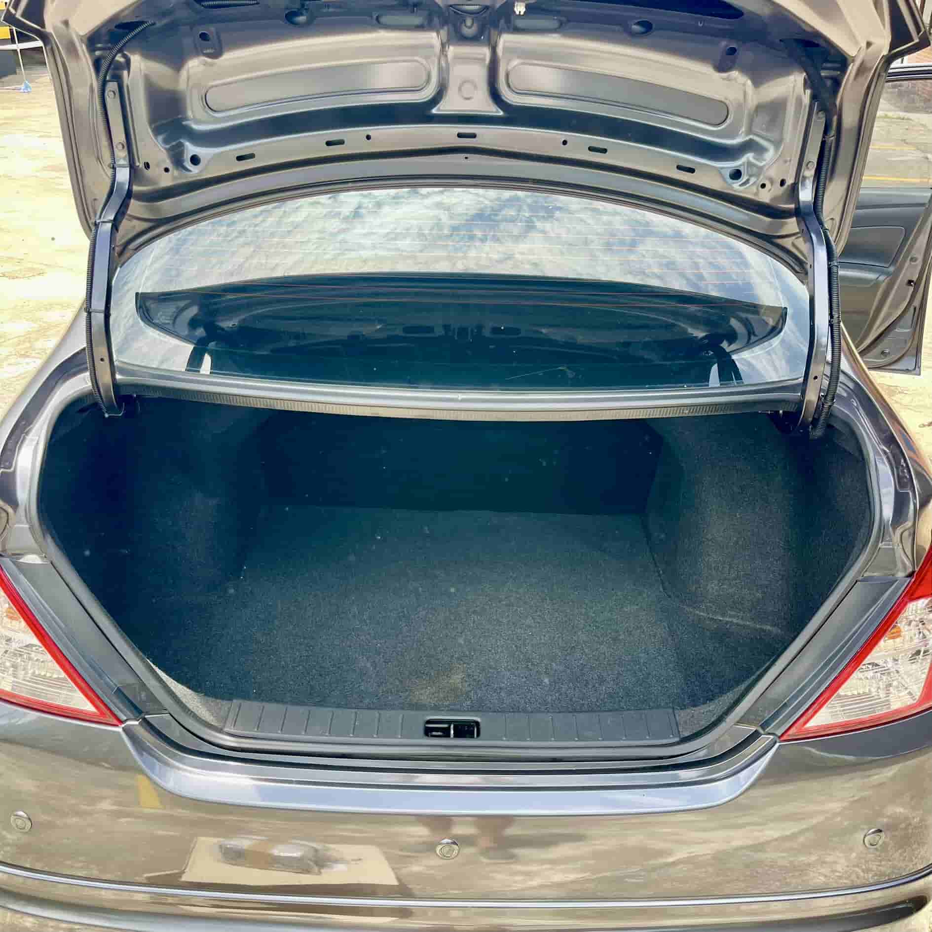 Nissan Almera 10