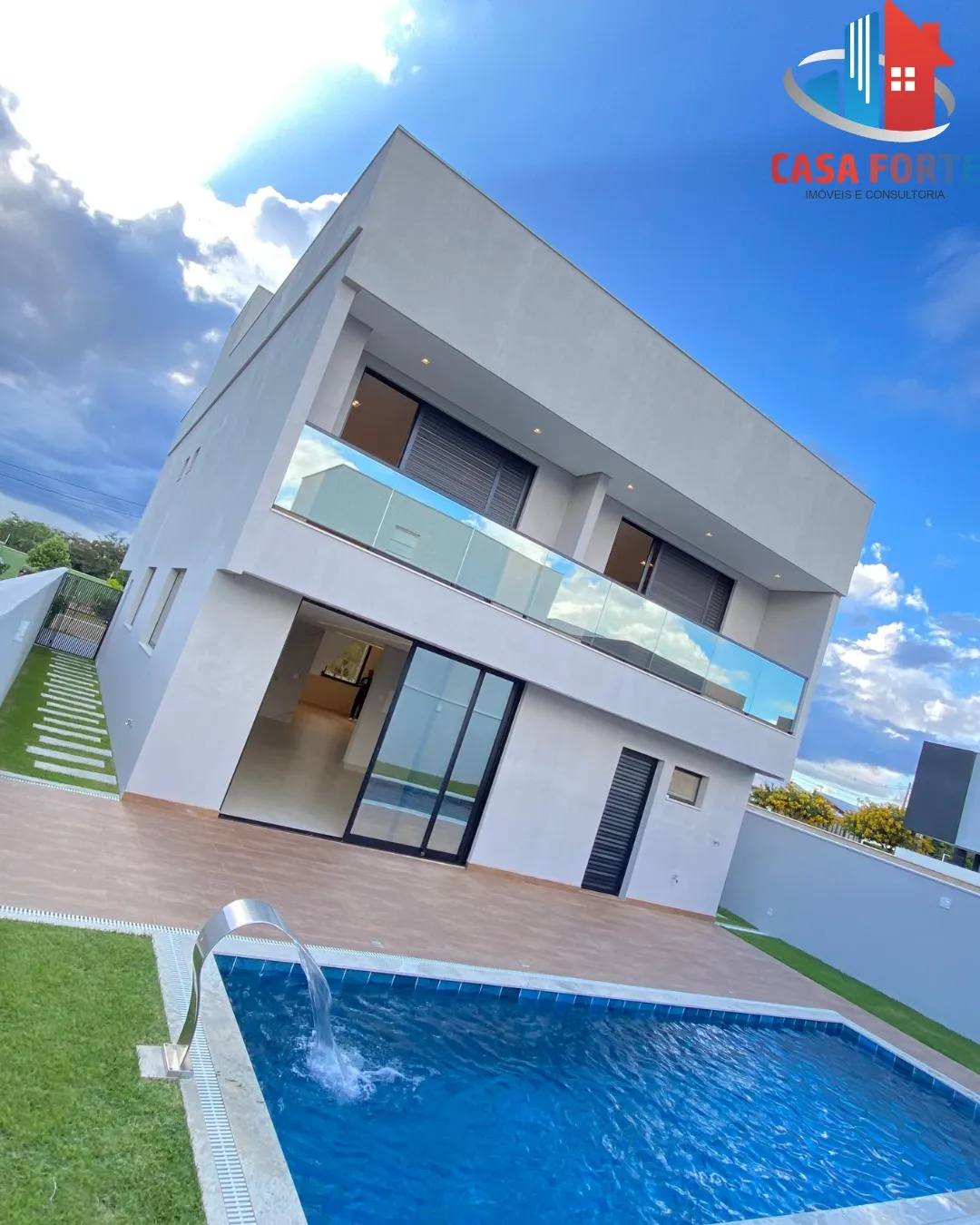 Casa em condomínio Alphaville, 4 suítes com piscina, foto 1