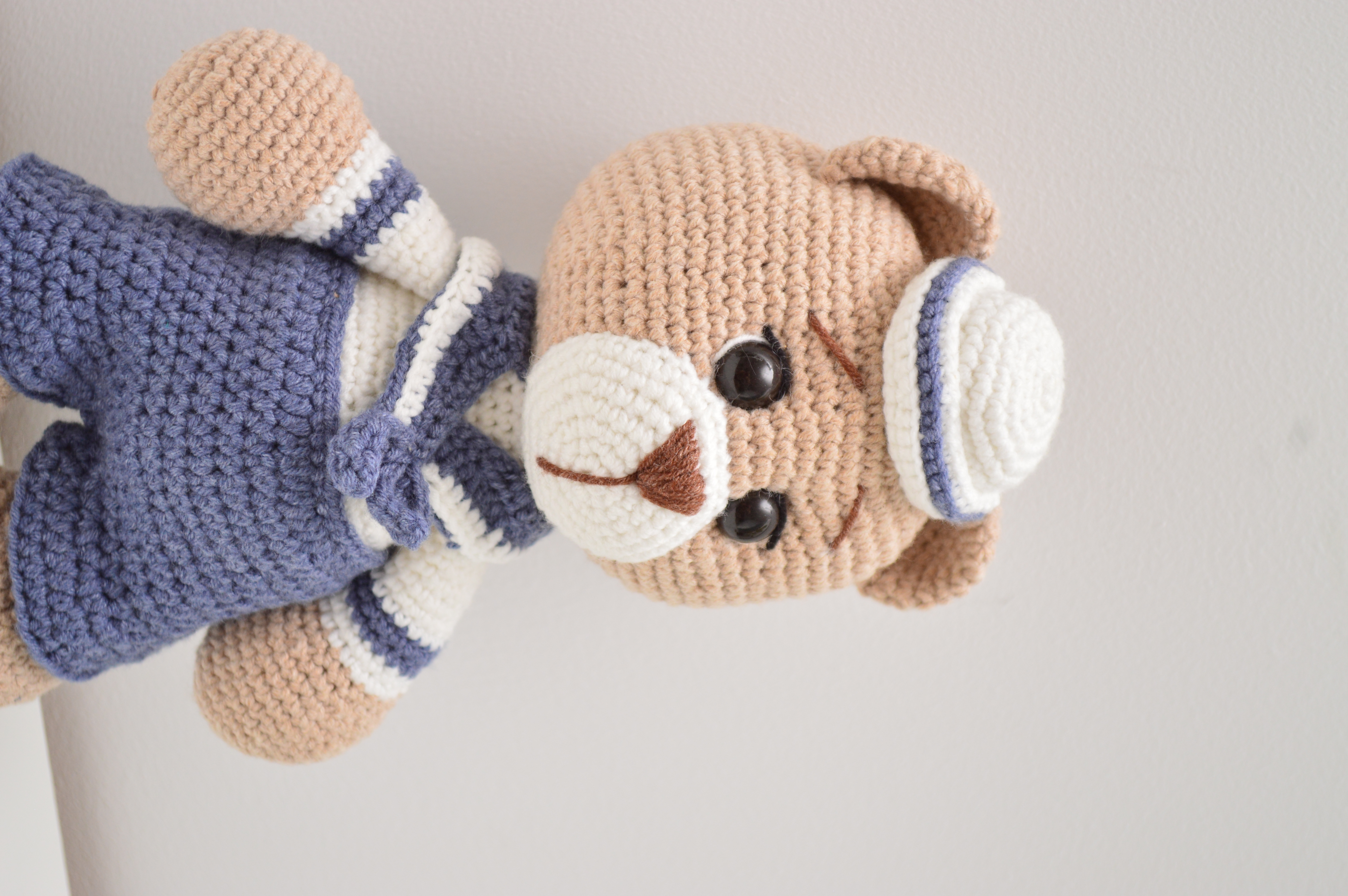 Sailor bear - view 2