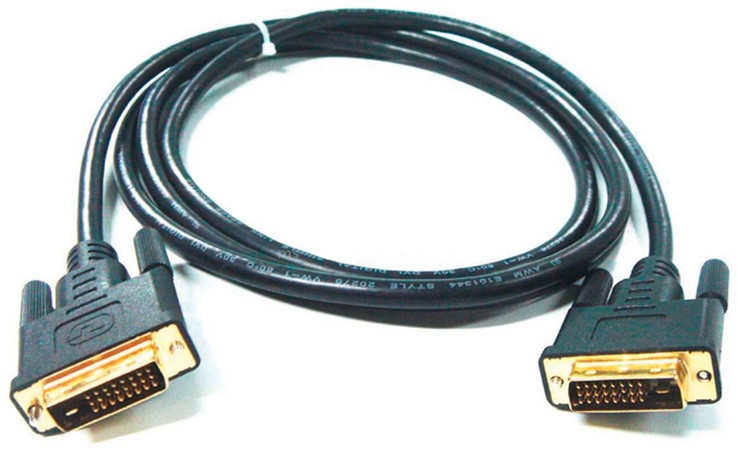 cable de color negro con conectores dorados.