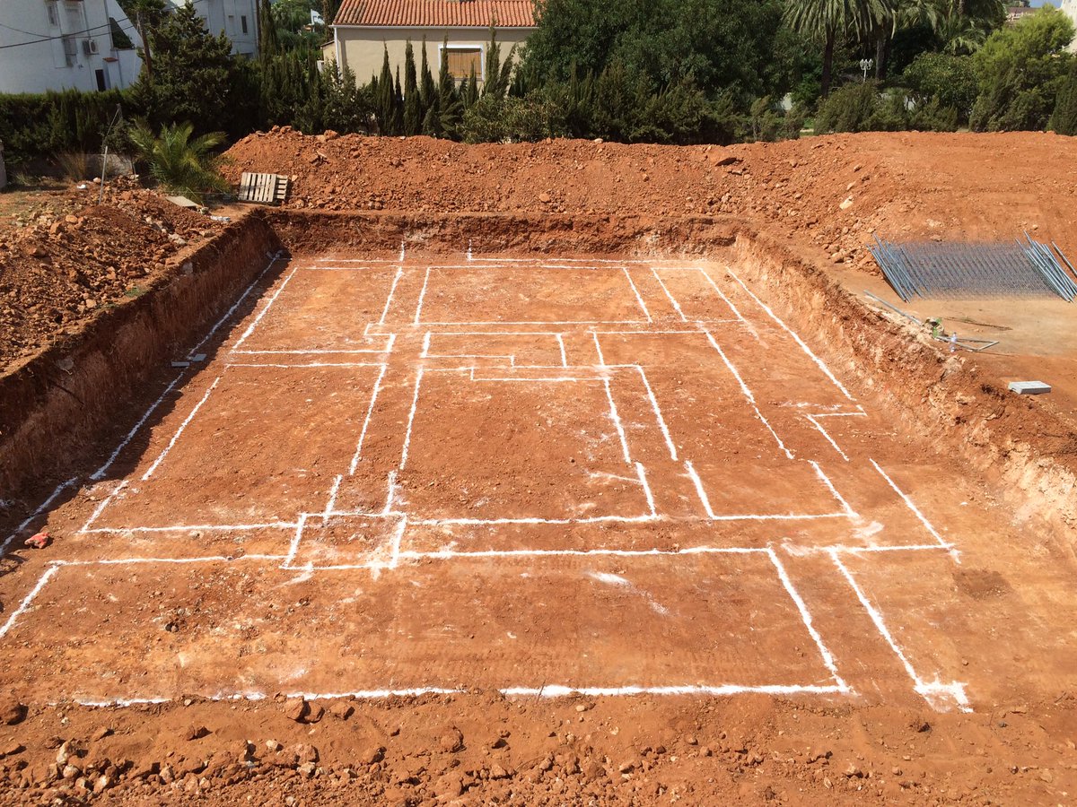 Ricardo Reynau on Twitter: "Replanteo de la cimentación de vivienda  unifamiliar 👍🏼😉… "