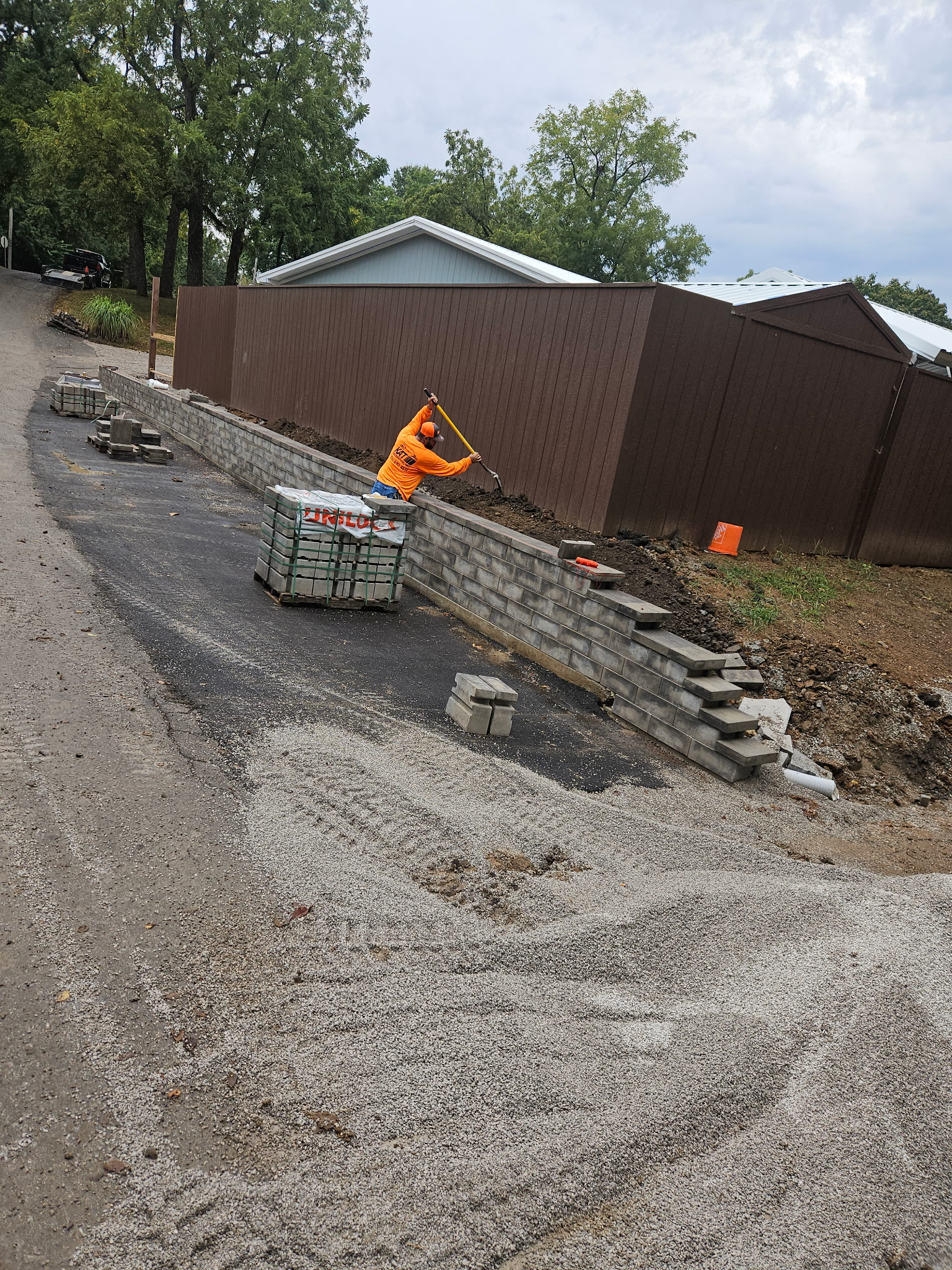 Retaining Wall and Driveway Extension in Gladstone, MO — photo 2