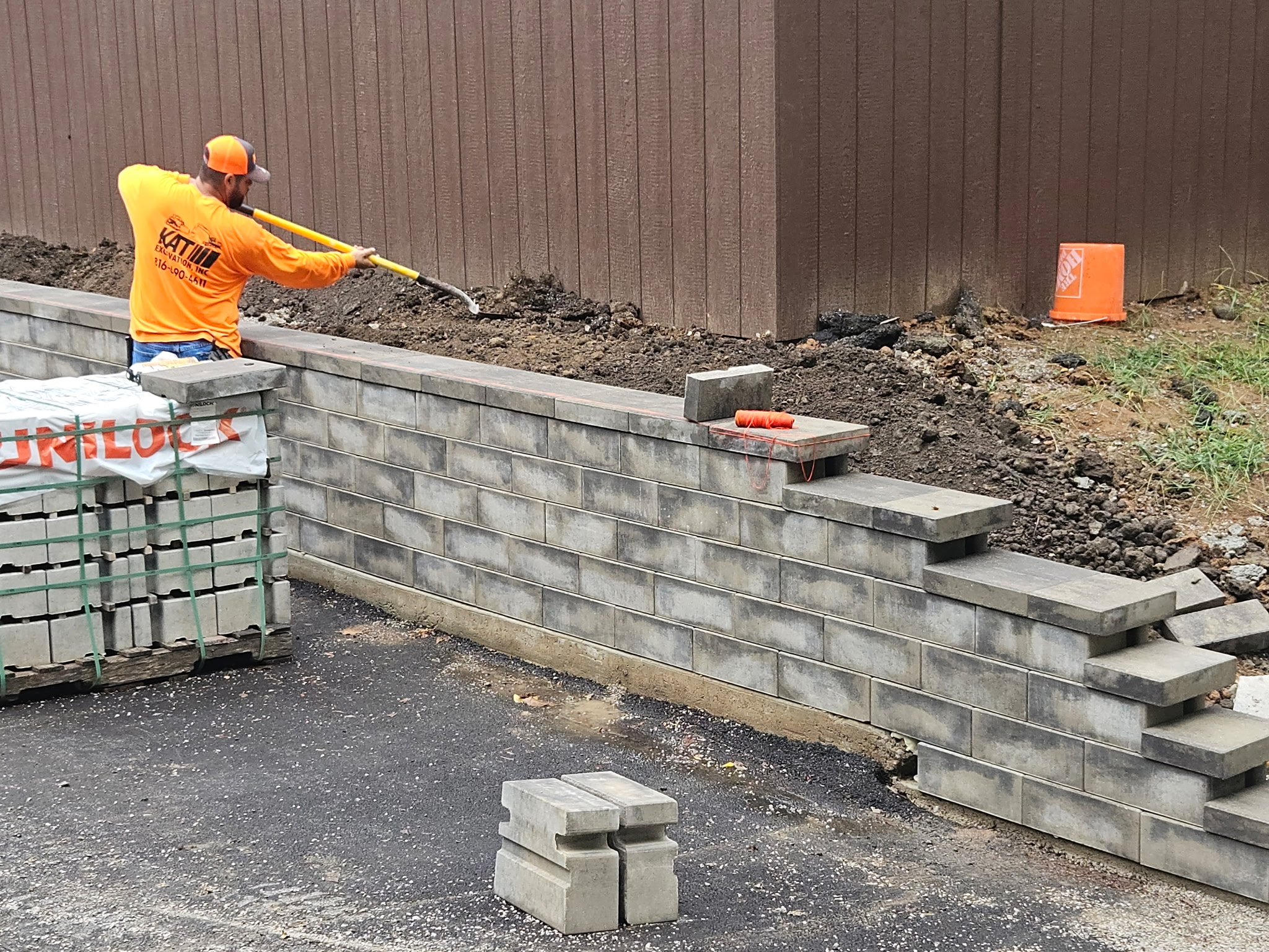 Retaining Wall and Driveway Extension in Gladstone, MO — photo 3
