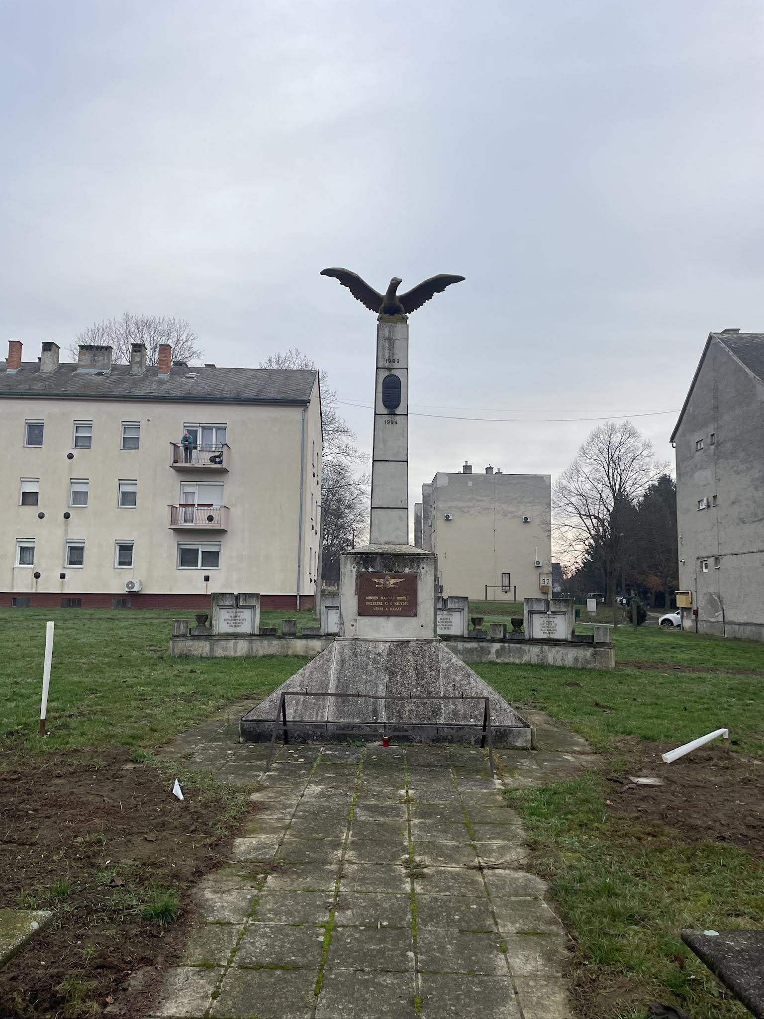 Emlékmű tisztítás 2