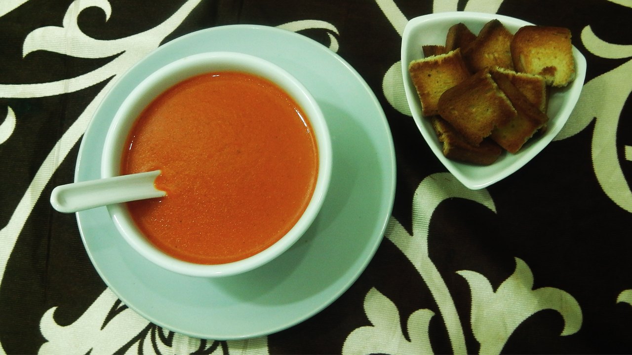 Tomato Soup - The classic way!