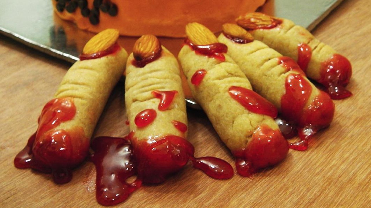 Witch Finger Cookies Recipe - Atta Cookies - Eggless Baking Without Oven