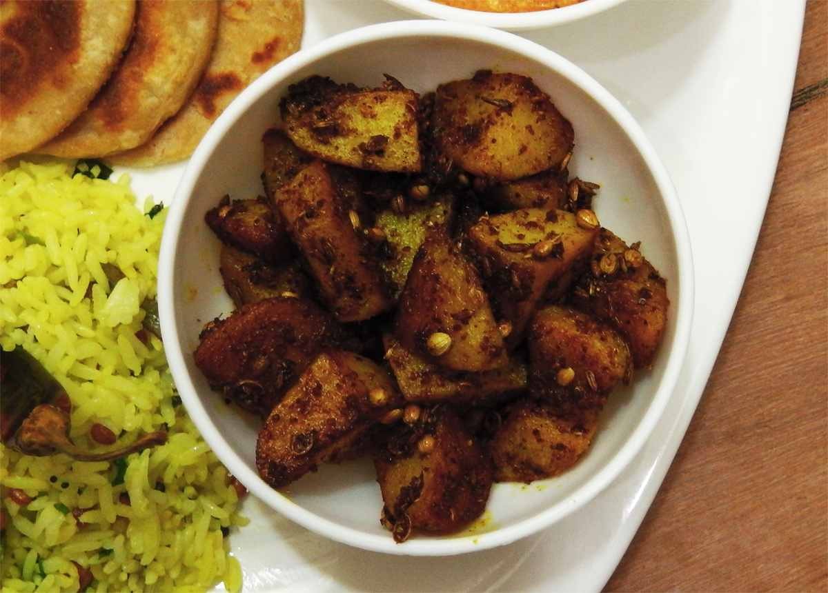 Nepali Sadeko Aloo Recipe (Marinated Roasted Potatoes)