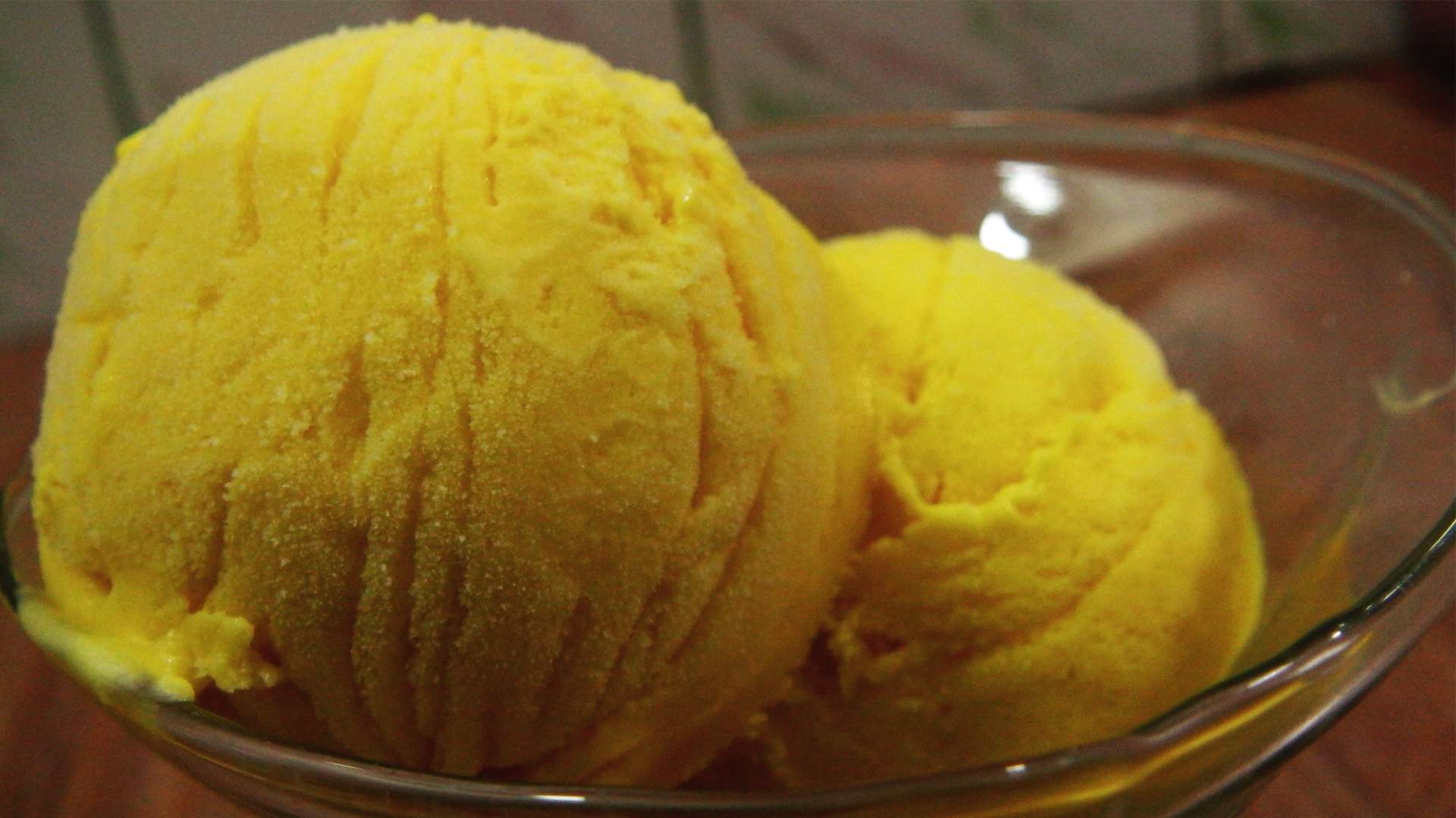Mango Ice Cream - Beat the Heat | Without Ice Cream Maker |Eggless