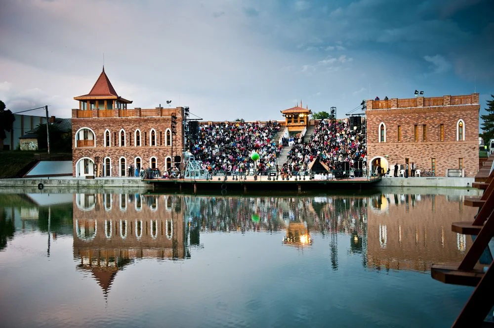 Szarvasi Víziszínház