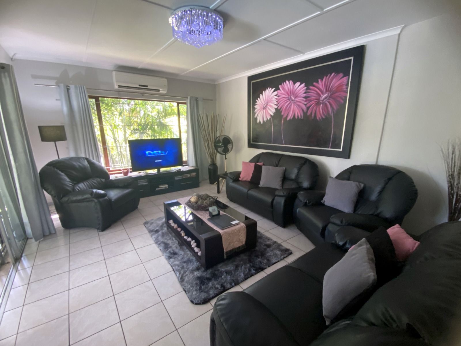 Pelican's Nest Holiday Home - Image 5