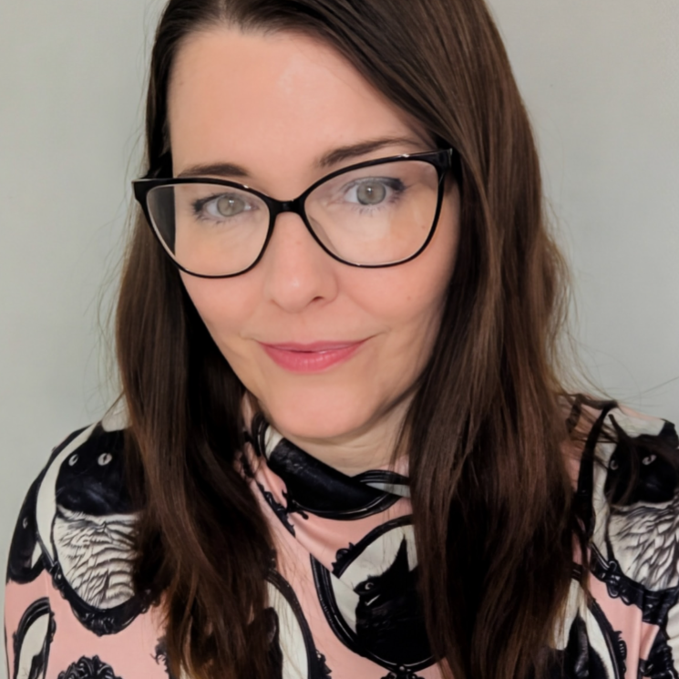 Amy Wales @amylaurawales