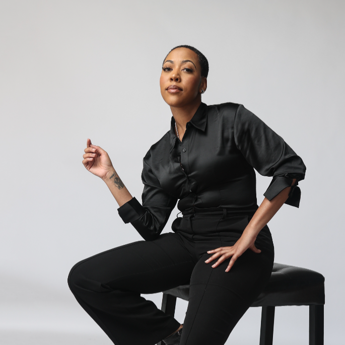 Nivia Easterling @nivia