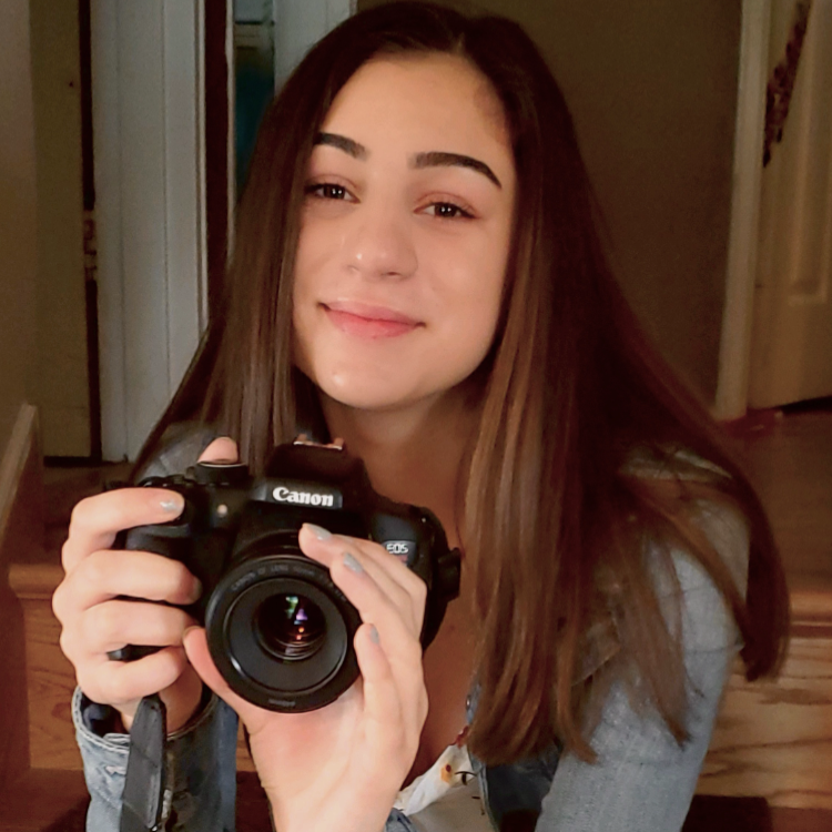 Victoria Pizzarelli @toripizz