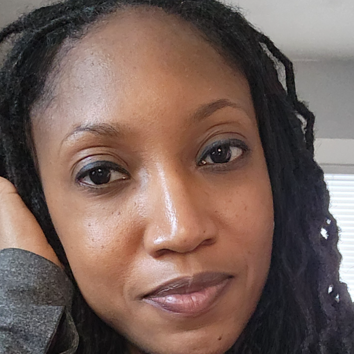 Lyndsey Ellis @lyndseyelliswrites
