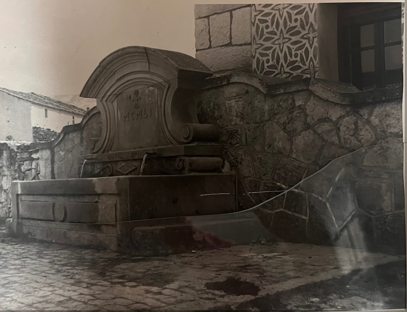 Construcción de la Fuente de San Pedro (Matabuena)