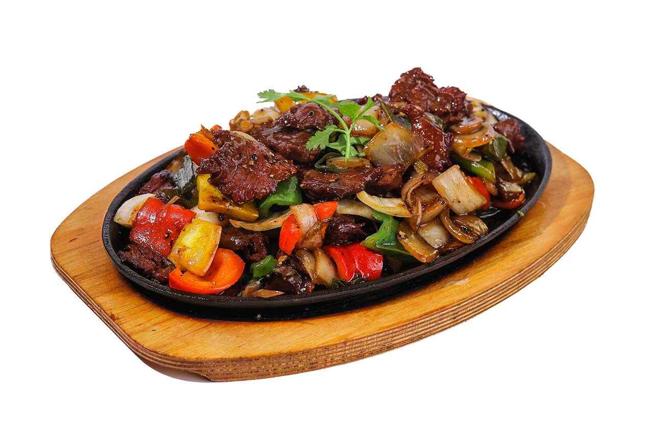 BEEF STIR-FRY WITH BLACK PEPPER SAUCE