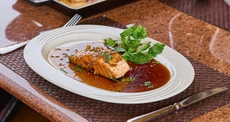 Fresh salmon with Johnny sauce