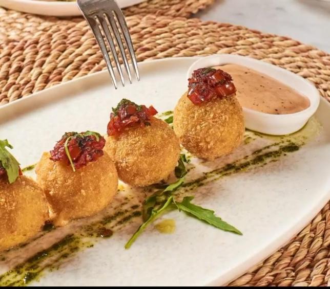 5 Cheeses Balls
