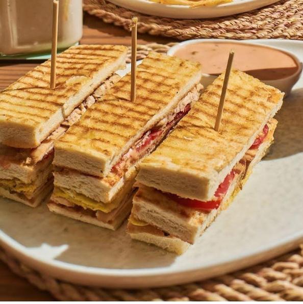 Artistic Chicken Club