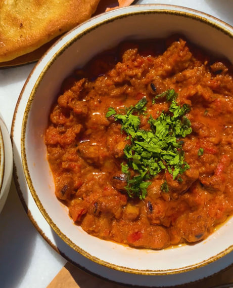 Fava Beans with Tomatoes