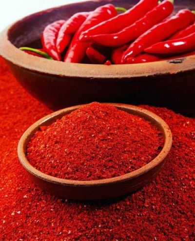 Fine chili powder.