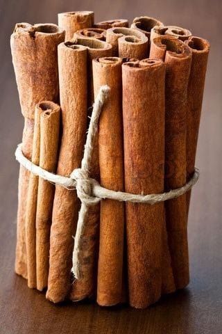 Cinnamon cigar
