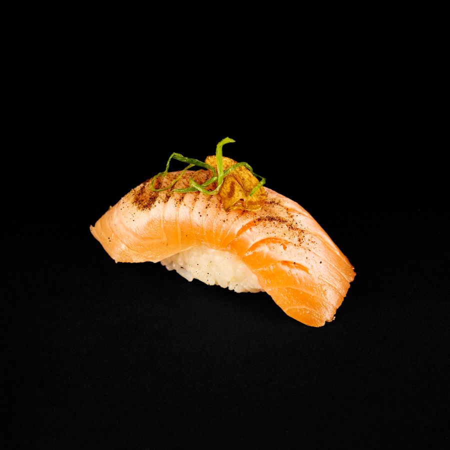 44 Salmon Tataki