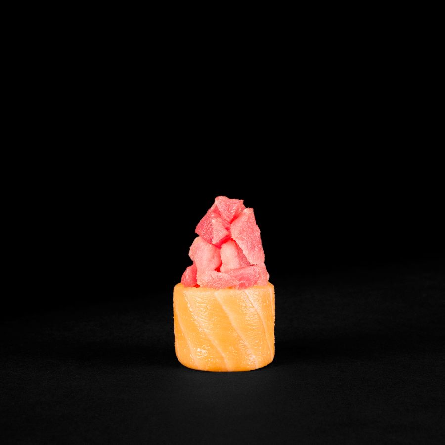 104 Salmon Roll